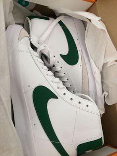 Nike Blazer Mid 77 Women, Blazers Nike, Nike Blazers, All Nike Shoes, Nike Blazer Mid, Nike Blazers Mid, Cute Nike Shoes