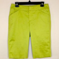 Bermuda Women’s Shorts Lime Green Color Brand New Condition Size 6 68% Polyester 2 Usable Pockets At The Front 2 Sew Pockets Zipper Front With Hook On Waist Band Inseam 13” Rise 8” Like What You See? Make A Reasonable Offer! Summer Capris With Built-in Shorts, Spring Bermuda Stretch Pants, Stretch Knee-length Bermuda Shorts For Spring, Summer Stretch Short Pants, Short Solid Cotton Capris, Stretch Knee-length Bermuda Shorts For Summer, Solid Knee-length Bermuda Shorts For Spring, Knee-length Bermuda Shorts For Spring, Summer Stretch Bermuda Shorts With Pockets