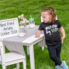 Foster Care Announcement, Big Sister Pregnancy Announcement, Ivf Pregnancy Announcement, Announcement Outfit, Sister Pregnancy Announcement