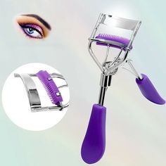 Eyelash Curler with Built-in comb Eyelash Curler With Built-in Comb Main Features INNOVATIVE COMB ATTACHMENT — guides individual lash hairs, even the shortest ones, into a fan-like, feathery curl! CURVED APEX — accommodates for most eye shapes, including hooded eyelids . ERGONOMIC HANDLES — allow for a comfortable grip and less strain caused to your fingers! PERMANENT LASH PADS — lash pads do not need to be replaced like generic curlers! This is a one-time purchase! Sustainable beauty for the win! SPRAY PAINT TECHNOLOGY — New advanced painting technique that was developed just! ⭐️ NON-CRIMPING, NON-CLUMPING & no mascara needed to achieve feathery lashes! Specifications Materials Chrome Product Weight 30G Product Size (L x W x H) 10.7× 3.5cm Package Contents Eyelash curler with comb × 1 Curler Eyelash, Big Eyes Makeup, Hooded Eyelids, Alat Makeup, Eye Makeup Tools, Eyelashes Makeup, Eyelash Curlers, Make Up Tools, Eyelash Tweezer