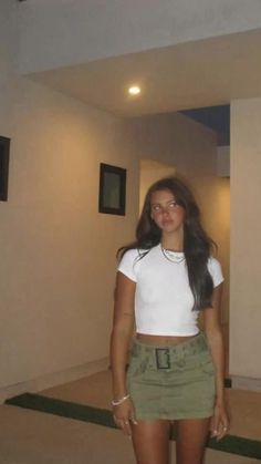 Casual Going Outfits, Y2k Dressy Outfits, Easy Outfits For Summer, Concert Instagram Pictures Ideas, Miami Bar Outfit, Spain Going Out Outfit, Going Out Sets, College Going Out Outfits Parties, College Party Outfit Night