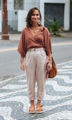 15 Lovely Chic Spring Outfits Women for Work Smart Boho Outfit, Boho Chic Outfits For Work, Creative Smart Casual Outfits, Boho Office Outfit, Boho Workwear, Chic Spring Outfits, Oversized Blazers, Capsule Closet