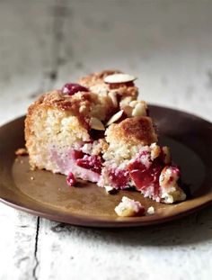 Plum And Almond Cake Recipe Mary Berry Plum Recipes, Almond Cake Recipe, Cake Mug, Plum Cake, Almond Cake, Tart Recipe, A Piece Of Cake, Cherry Tart, Piece Of Cake