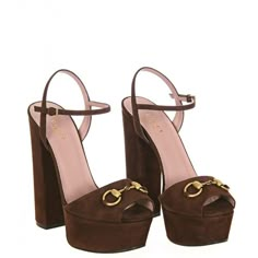 Gucci Brown Suede Horse Bit Detail Platform Sandals ($710) ❤ liked on Polyvore featuring shoes, sandals, brown suede shoes, brown platform sandals, gucci shoes, suede platform sandals and gucci Brown Platform Sandals, Brown Accessories, Jordan Shoes Retro, Fab Shoes, Heart Shoes, Suede Leather Shoes, Funky Shoes, Gucci Logo, Sandals Brown