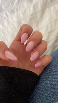 Almond Nails Designs Colorful, Acrylic Nails Almond Shape, Pink Tip Nails, Pink Summer Nails, May Nails, Romantic Nails, Classy Acrylic Nails, Almond Acrylic Nails