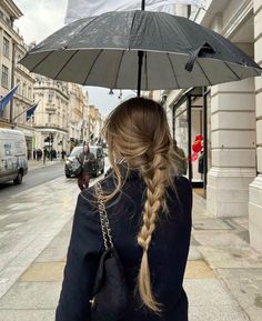 Estilo Indie, Fairy Hair, Easy Hair Updos, Ribbon Hairstyle, Work Hairstyles, Winter Hairstyles, Dream Hair, Hairstyles For School