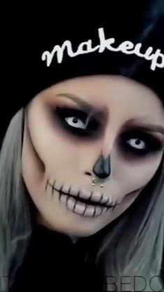 Pelottava Halloween, Halloween Make-up Looks, Strašidelný Halloween, Cool Halloween Makeup, Amazing Halloween Makeup, Halloween Makeup Inspiration, Halloween Eyes, Halloween Tattoo