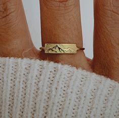 Mountain Jewelry Gold Mountain Ring Stacking Nature Ring Mountain Range Ring Outdoor Christmas Gift - Etsy Western Stamped Rings, Hiking Jewelry, Outdoor Christmas Gifts, Mountain Range Ring, Gold Mountain, Mountain Ring, Mountain Jewelry, Nature Ring, Rustic Jewelry