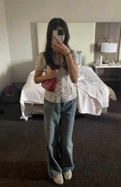 Summer Outfit Downtown, Spring Downtown Girl Outfits, Downtown Girl Summer Outfits, Girl Next Door Outfits, Downtown Girl Summer, Rich Watch, Jeans Summer Outfit, Tita Outfit, Downtown Girl Outfits