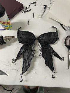 Butterfly Bra, Pretty Tops, Look Retro, Butterfly Top, Black Butterfly, Fashion Inspiration Design, Mode Inspo, Twitter Update, American Horror Story