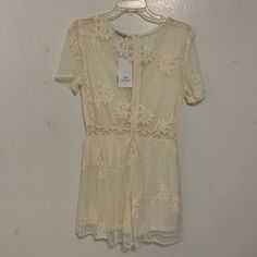 Beautiful Mesh Embroidered Romper. It’s See Through Back However Lined Underneath And In Front As Shown. Perfect Condition Never Worn. Fits A Small/Med Embroidered Romper, Zara Dresses, Rompers, Zara, Mesh, Womens Dresses, Red, Women Shopping, Dresses