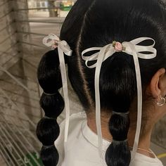 Satin Bows 🎀💗🫧🧸🍒 Concert Hairstyles, Bow Hairstyle, Satin Ribbon Bow, Bow Hair Clip, Double Bow, Diy Hair Bows, Diy Bow, Bow Hair, Ribbon Flowers