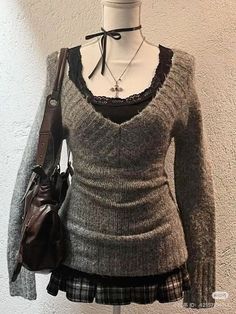 Tough Clothes, Early Autumn, Knitted Tops, Moda Vintage, Plaid Skirt, 가을 패션, Really Cute Outfits, Y2k Grunge, Fashion Vintage