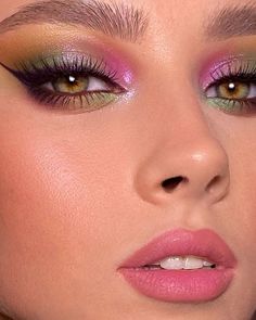 Rainbow Eye Makeup, Makeup Cantik, Maquillage On Fleek, Eye Makeup Images, Mekap Mata, Video Makeup, Cute Eye Makeup, Eye Makeup Pictures, Color Makeup