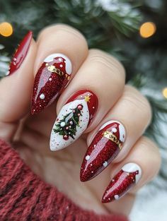 3d Christmas Tree Nails, Christmas Tree Nails Designs, Dot Trees, Tree Nail Designs, Christmas Tree Nail Designs, Foil Nail Designs