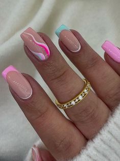 light pink and mint green french tip nails with swirls Extravagant Nails, Desserts Spring, Spring Manicure, Trendy Manicure, Acrylic Toe Nails, Spring Nail Designs, Cute Spring Nails, Matte Nails Design