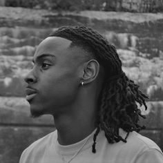 Twist Dreadlocks Men, Dread Black Man, Hairstyles For Men With Dreads, Black Man Long Hair Styles, Black Man Dreads Hairstyles, Taper Locs Men, Locs With Taper Men, Small Dreads Men