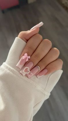 Medium Nails Aesthetic, Simple Cute Acrylics, Pink And White Bow Nails, Bo Peep Nails, Simple Nail Ideas Pink, Nails With Bows On Them, Poses To Show Off Nails, Nails Inspo Simple, Trending Streetwear