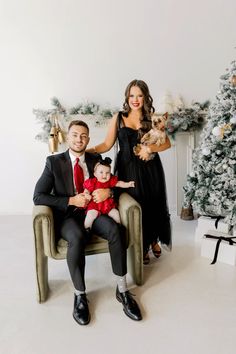 Black Dress Christmas Outfit, Christmas Photo Outfits Family, Christmas Photo Outfits, Dress Christmas Outfit, Christmas Photography Family