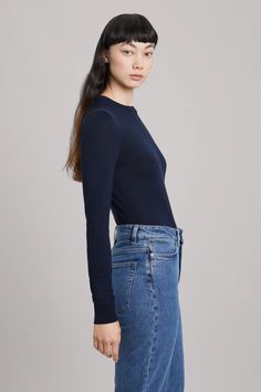 Dark Navy Merino Crew Neck Sweater | Traceable Extra Fine Merino- ASKET