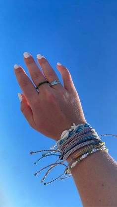 Beach Bracelets Diy, Aesthetic Beach Friends, Summer Cute Aesthetic, Sunset Bracelet, Beachy Bracelets, Surf Jewelry, Pretty Jewelry Necklaces, Summer Bracelet