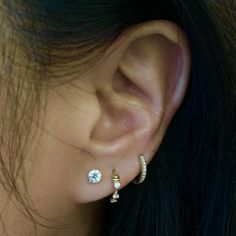 The Ear, Feather Light, White Diamonds, Earings Piercings, White Diamond, Diamond White, Prong Setting, Round Cut, Diamond Earrings