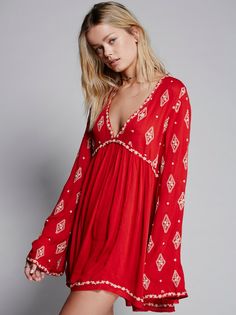 Dresses - Boho, Cute and Casual Dresses for Women | Free People Hippie Elegante, Bohemian Blouses, Flare Long Sleeve, Shirt Embroidery, Heat Styling Products, Women Shirts Blouse, Boho Casual, Casual Street Style