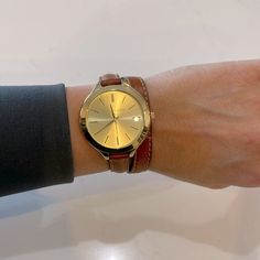 Women’s Michael Kors Watch, Brown Leather Brand. Band Is Adjustable. Face Is An 1 1/2 Half. Mk 2256. Used But In Very Good Condition. Brand New Battery! All Stainless Steel. Smoke-Free Home. Inside Of Band Shows Some Wear And Tear. Everyday Brown Watch With Bracelet Strap, Brown Everyday Watch With Bracelet Strap, Gold Leather Everyday Watch, Everyday Gold Leather Watch, Leather Watches For Everyday Use, Brown Quartz Watches For Everyday Use, Everyday Gold Watches With Leather Strap, Brown Quartz Watches For Everyday, Everyday Brown Quartz Watches