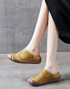 Duck Toe Retro Hollow Leather Slippers — Obiono Casual Gold Leather Mules, Yellow Leather Closed Toe Mules, Yellow Leather Mules, Spring Sandals, Chunky Sandals, Slippers Women, Chunky Heels Sandals, Wide Shoes, Lace Dress Long