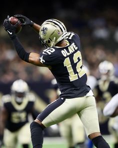 a football player is getting ready to throw the ball