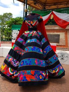 Outfit Mexicano, Mexico Dress, Detailed Black Dress, Mexican Quinceanera Dresses, Charro Quinceanera Dresses, Mexican Embroidered Dress, Quinceanera Dresses Blue, Look Office