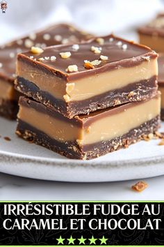 Ce fudge caramel et chocolat apporte bonheur et gourmandise à notre table. Une recette facile et savoureuse, parfaite pour chaque occasion spéciale. Fudge Caramel, Fudge, Caramel, Dessert