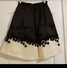 Champange And Black Kate Spade Skirt Size 8 Vintage Beautiful Skirt Retails For 325 Brand New Nwots Only Worn Once Got Too Big For Me. Flawless, Past Knee Skirt Formal, Work, Date, So Beautiful And Amazing Quailty! Zipper And Clasp Are Still Attached And Working Spring Cocktail Mini Skirt, Spring Evening Cream Skirt, Cream Flared Skirt For Party, Spring Cocktail Skirt With Lining, Spring Full Mini Skirt For Evening, Full Mini Skirt For Spring Evening, Full Mini Skirt For Evening In Spring, Spring Evening Full Mini Skirt, Cream Bottoms For Spring Evening