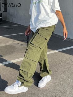 Cargo Pants Outfit Black, Baggy Jeans Women, Vintage Cargo Pants, Green Pants Outfit, Olive Green Cargo Pants, Cargo Pants Baggy