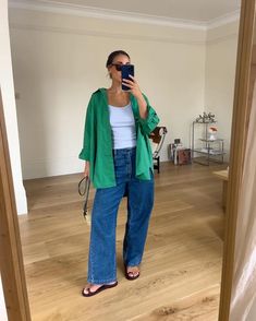 How to Build a Capsule Wardrobe For 2024: 8 Polished Items | Who What Wear Easy Summer Outfit, Build A Capsule Wardrobe, Simple Summer Outfits, Mango Fashion, Summer Fashion Trends, Casual Chic Outfit, Easy Summer, Shop Maxi Dresses, The Colour