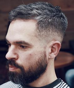 Hairstyle For Round Faces, Short Haircuts For Round Faces, Haircuts For Balding Men, Round Face Men, Short Hair Cuts For Round Faces, Easy Short Haircuts, Haircuts For Round Faces, Best Haircuts For Men, Chubby Face