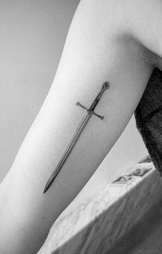 Excalibur Tattoo Design, Excalibur Tattoo Ideas, Narsil Anduril Tattoo, Anduril Tattoo Design, Narsil Tattoo Design, Anduril Tattoo, Excalibur Tattoo, 3 Of Swords Tattoo, European Tattoos