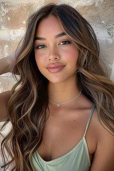 15 Gorgeous Hair Coloring Ideas for Brown Hair Light Brown Hair Styles, Summer Brown Hair, Brown Hair Styles, Brown Hair Looks, Brown Hair Inspo, Brunette Hair With Highlights, Chic Sweater