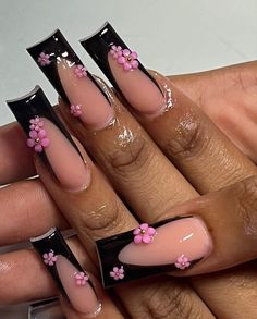 Elegant Black French Tip Nail Art Designs for a Sophisticated and Modern Look Baddie Nails Instagram Long Square, Flower Charm Nail Designs, Acrylic Nail Set Ideas Simple, Spring Nails Y2k, Unique Long Nails, Short Nails Acrylic Designs Unique, Pixie Nails Design, Nails For Black Girls Acrylic, 19 Birthday Nail Ideas