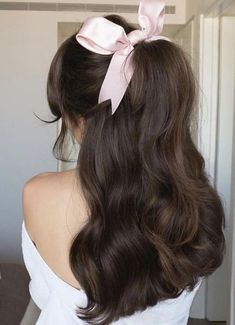 pink girly feminine brown blond hair coquette Bow Hairstyle, Ribbon Hairstyle, Peinados Fáciles Para Cabello Corto, Fesyen Rambut, Long Brown Hair