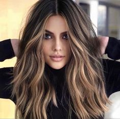 Brunette Hair With Highlights, Gorgeous Hair Color, Brown Hair Balayage, Mom Hairstyles, Hair Affair, Brown Blonde Hair, Hair Color And Cut