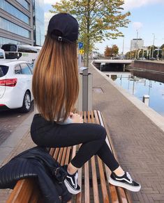 Hair Color 2017, Foto Poses, Ombre Hair Color, Beautiful Long Hair, Hair Care Tips, Photoshoot Poses, Ombre Hair, Stylish Girl, Beautiful Hair