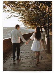 Chic and polished Cafe Pre Wedding Ohoto, Engagement Shoot Trees, Engagement Photos Oak Trees, Tree Farm Engagement, Greenhouse Engagement, Picnic Engagement Photos, Classy Engagement Photos, Picnic Engagement, Wedding Decor Photos