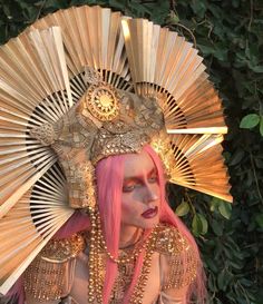 High Crown Gold Headpiece For Festival, Gold High Crown Headpiece For Festivals, Headgear Design, Burlesque Headpiece, Head Peice, Womens Costumes, Burlesque Costume, Cool Makeup Looks, Paper Dress