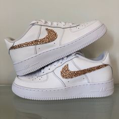 'Sparkle and Glow' Rose Gold Nike AF1 (Women's) Luxury White Custom Sneakers With Rhinestones, Luxury Bedazzled White Sneakers, Rose Gold Nikes, Quinceanera Shoes, Melissa Gorga, Real Housewives Of New Jersey, Gold Nike, Nike Airforce 1, Streetwear Shoes