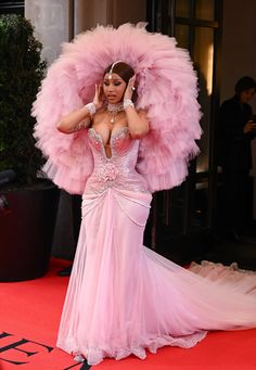 Cardi B Met Gala, Puffy Pink Dress, Disney Fairytale Wedding Dress, Icon Dress, Mark Hotel, Iconic Outfits