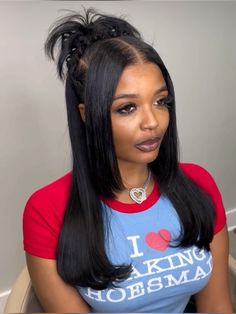 9s Hairstyle, Hairstyles With Flipped Out Ends, Birthday Hairstyles For Black Women Updo, 18inch Wig, Short Wig Hairstyles For Black Women, Skunk Stripe Bob, Early 2000s Hairstyles Black Women, Unique Wig Hairstyles, Hair Shoots