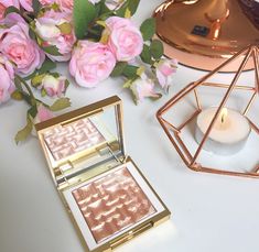 Rose Gold Makeup #bobbibrown #rosegold #highlighter #rosegoldmakeup