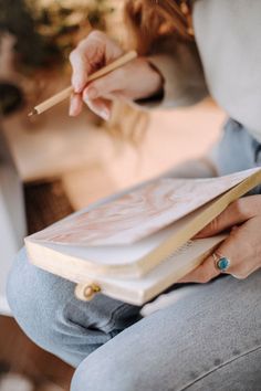 Your 100% Converting Brand Photography Sales Page: The Copy blog. Close up on notebook on women's lap with pen in women's hand. Bookstagram Inspiration, Create A Brand, Study Photography, Sales Page, Prop Styling, Brand Photography, Business Events, Branding Photoshoot