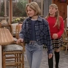 Full House Outfits, Stephanie Tanner, Dj Tanner, 90’s Outfits, Cher Horowitz, 90s Fits, Tv Show Outfits